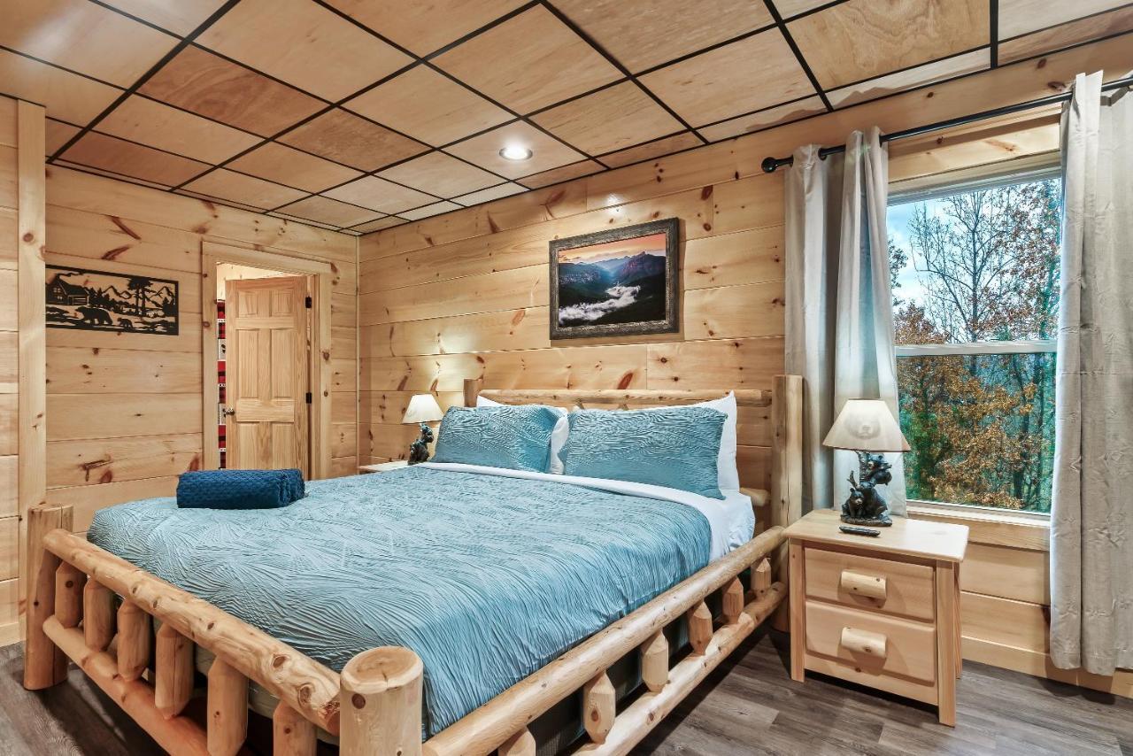Mountains R Calling, Cozy Hideaway, King Beds, Hot-Tub, Arcade, Ev Ready 비둘기 포지 외부 사진