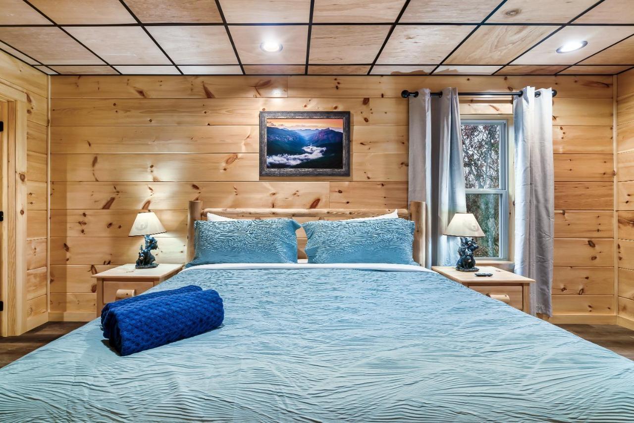 Mountains R Calling, Cozy Hideaway, King Beds, Hot-Tub, Arcade, Ev Ready 비둘기 포지 외부 사진