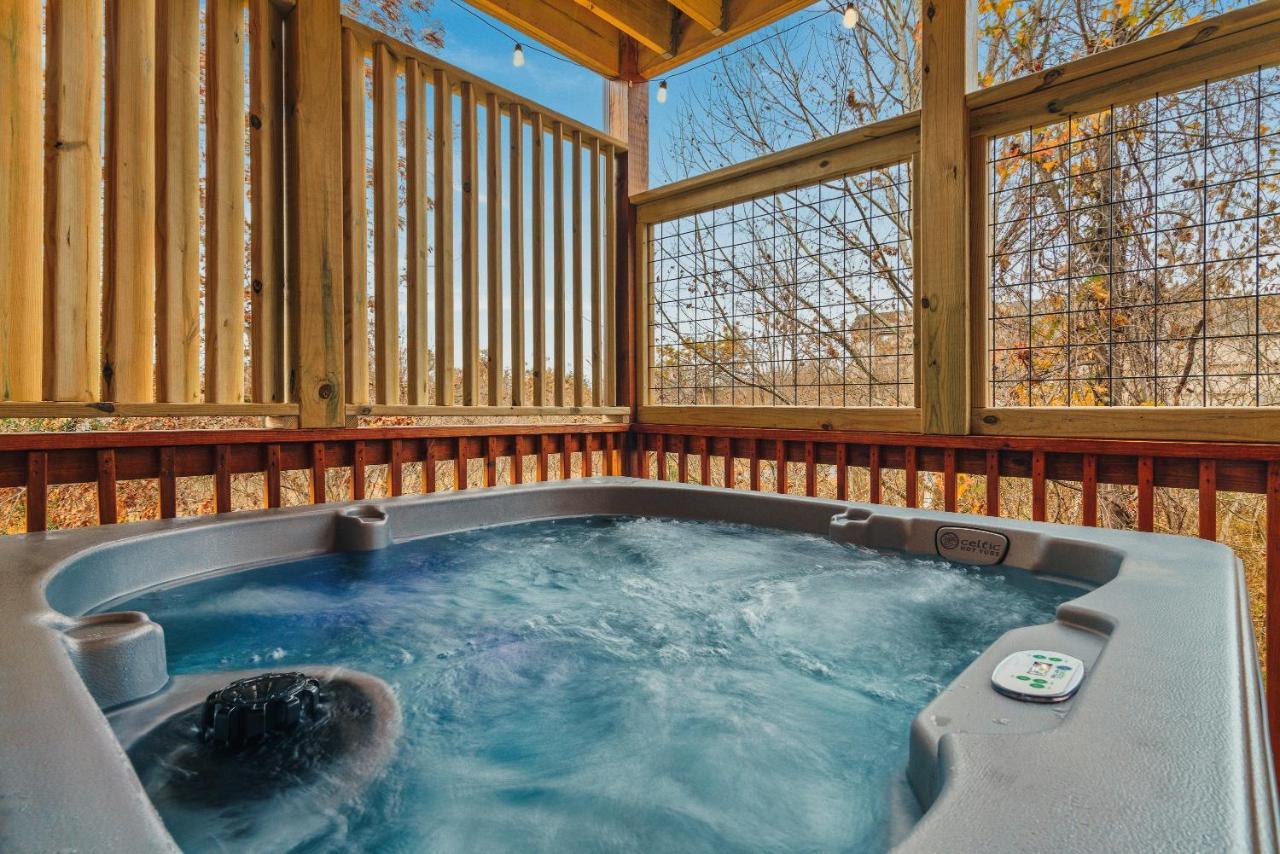 Mountains R Calling, Cozy Hideaway, King Beds, Hot-Tub, Arcade, Ev Ready 비둘기 포지 외부 사진