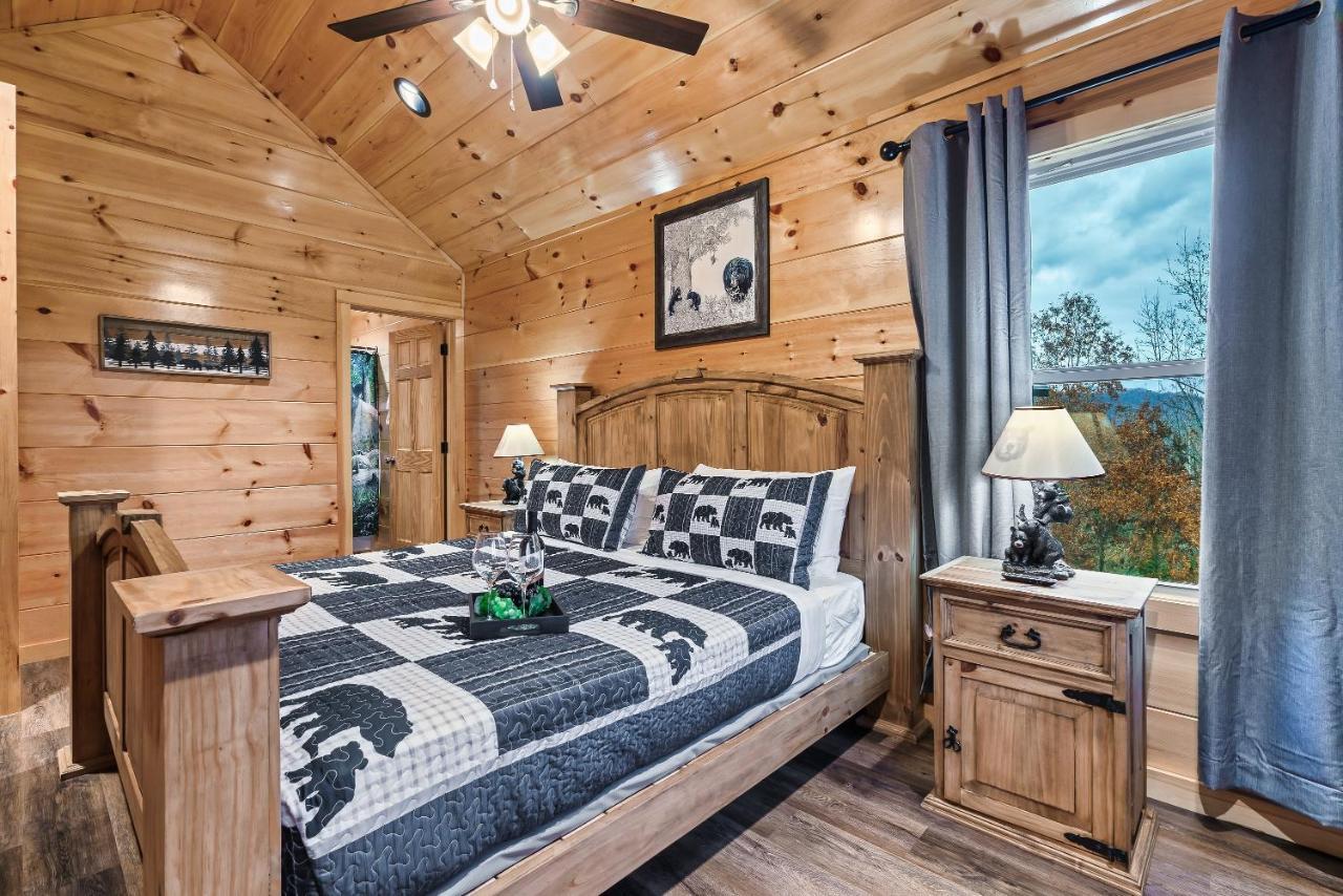 Mountains R Calling, Cozy Hideaway, King Beds, Hot-Tub, Arcade, Ev Ready 비둘기 포지 외부 사진