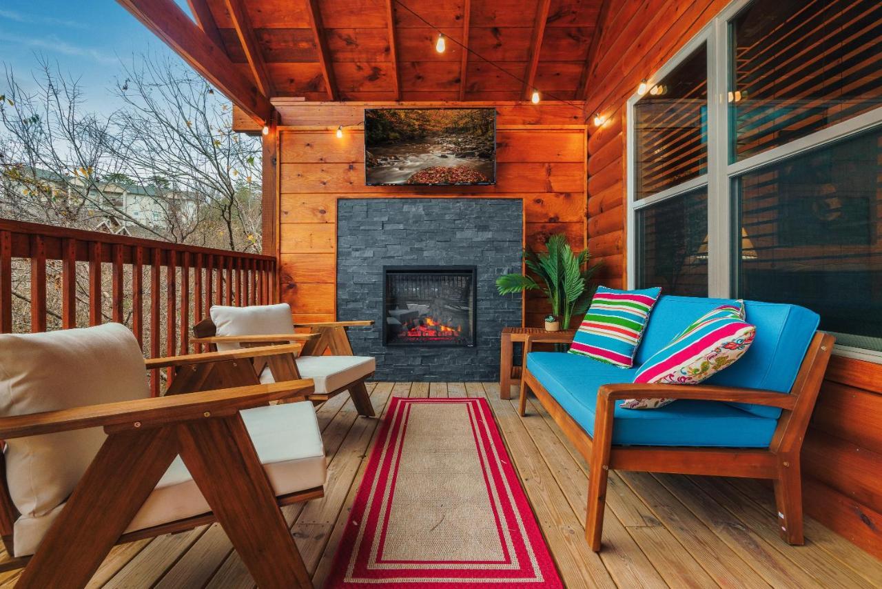 Mountains R Calling, Cozy Hideaway, King Beds, Hot-Tub, Arcade, Ev Ready 비둘기 포지 외부 사진